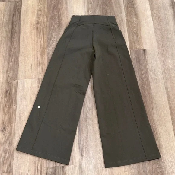 Lululemon Define High-Rise Wide-Leg PantS Luon Olive Green Brown Size XS - Picture 9 of 14